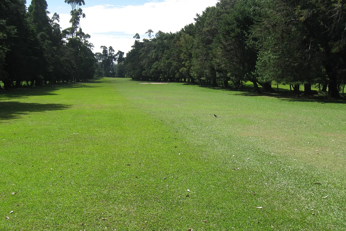 Nuwara Eliya Golf Club